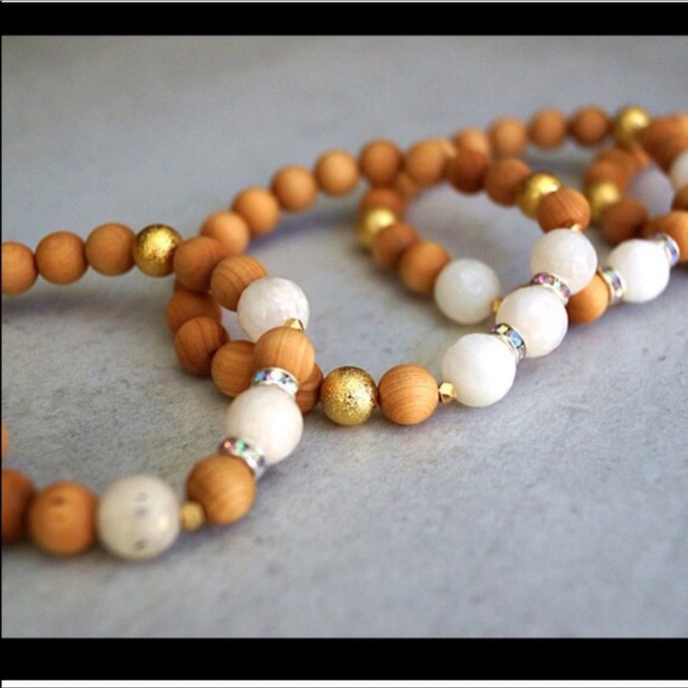 Function & Fringe Sandalwood Bead bracelet - Picture 4 of 6